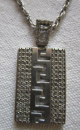 Dije De Plata Modernista Con Cadena De Plata Trenzada 0