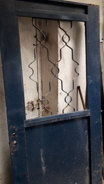 Puerta De Chapa Y Reja 79cm X 203 Cm Con Detalle Abajo 1