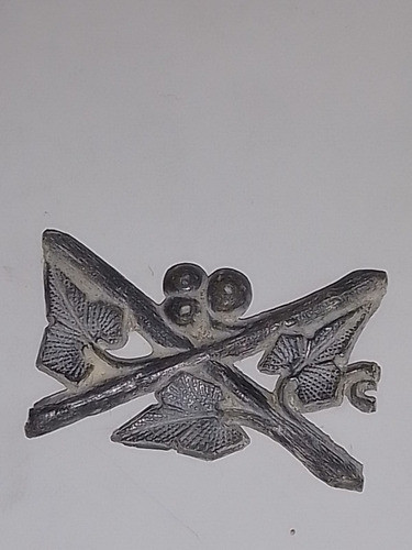 Detalle Metal Remate Hojas Hoja Fruta Orfebre Plateria 0