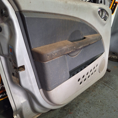 Tapizado Puerta Delantera Izquierda Chrysler Pt Cruiser --- 1