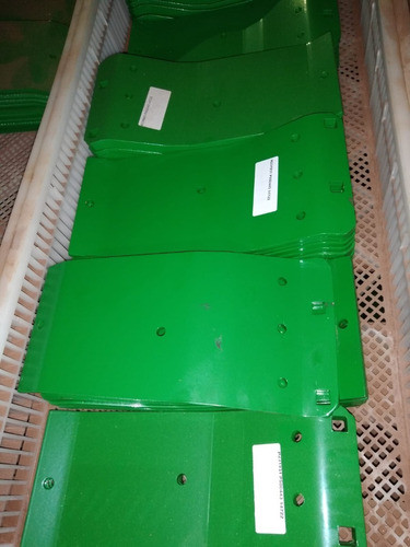 H231931  - Chapa Deslizante Da Plataforma John Deere 0