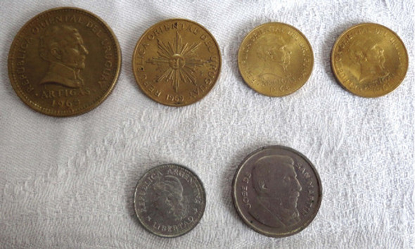 Lote De 6 Monedas Argentina Uruguay B4 0