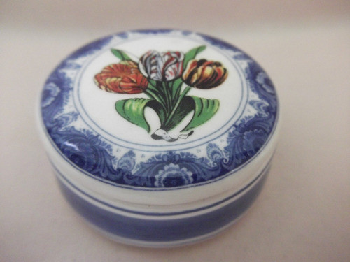 B. Antigo - Caixa Em Porcelana Holandesa Decorada Com Tulipa 0
