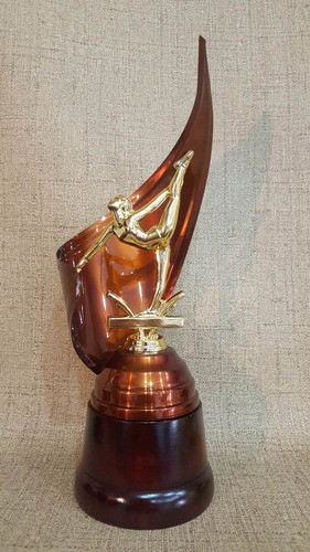 Trofeo Metálico Bailarina Danza Baile 32cm Base Madera Env 1