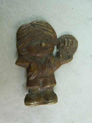 Antiguo Jugador Futbol Bronce Lifip 5,9 X 7,4 Alto - 100 Grs 0