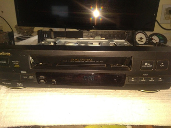 Vídeo Cassete Gradiente Gv 407 Com Defeito 0 Vídeo Cassete Gradiente Gv 407 Com Defeito 0