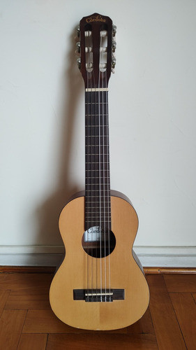 Guitalele / Guilele / Guitarlele Marca Córdoba Usado 0