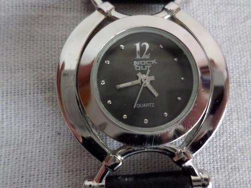 Reloj Dama Knock Out Pulsera 3 Cm Diam Funcionando Sin Pila 0