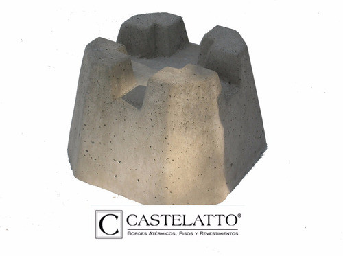 Base De Hormigon Para Deck De Jardin 28x28x20 Castelatto 0