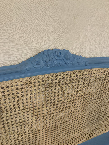 Cama Queen Restaurada Respaldo Esterillado 1