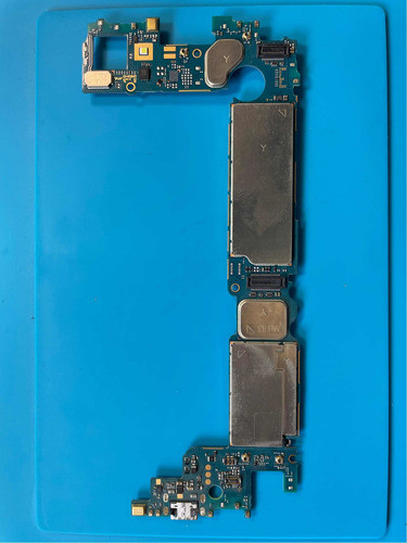 Placa *libre* LG Q6 1