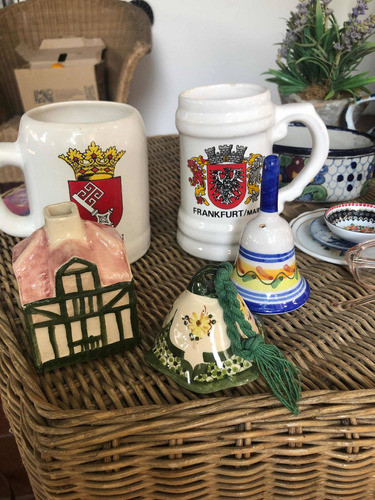 Lote De Dos Porrones Alemanes Y Dos Campanas Y Casita Cerami 0