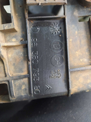 Caixa Suporte Proteção Bateria Citroën C3 9638079380 0
