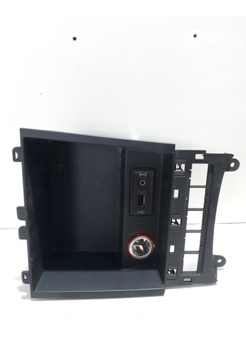 Moldura Painel/tomada 12v/acendedor Volkswagen Jetta 2013 S5 1