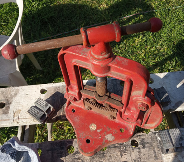 Morsa Para Caño A Bisagra 0 Morsa Para Caño A Bisagra 0