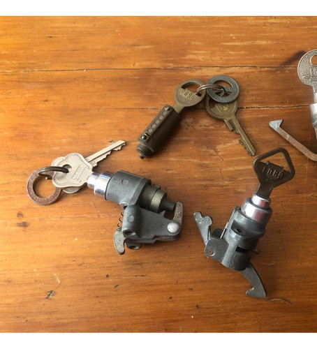 Cerraduras Antiguas De Cachila Y Auto Ford A Elegir 0