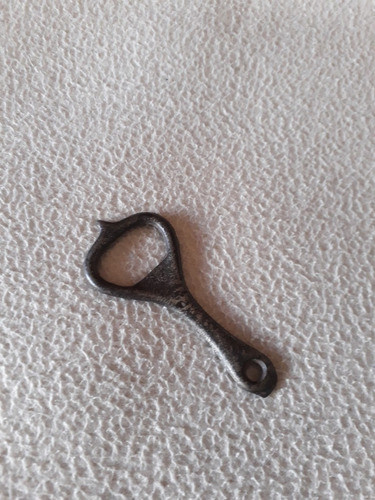 X - Antiguo Destapador De Cerveza Del Ferrocarril Oeste 0