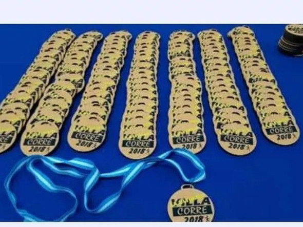 300 Medallas Con Sticker 0