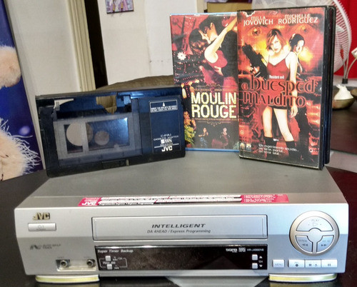Vhs Combo Videograbadora Jvc , Películas Y Casete Adaptador. 0