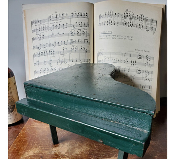 Antiguo Pianito De Metal, Deco Cofre 1