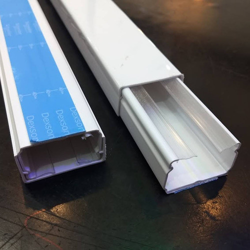 Cable Canal 40x25 Con Adhesivo Y Retenedor Schneider 10mts 1