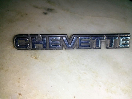 Insignia Chevette De Metal 0