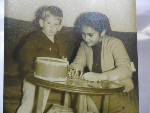 Maricel Antigua Foto Fotografia Niños Juguete Mesita Tambor 1
