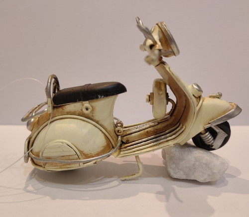 Moto Vespa Scooter De Chapa Decoración 1