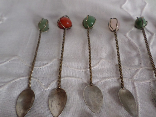 Antiguo Lote De 11 Cucharitas De Piedra Y Metal Plateado 0