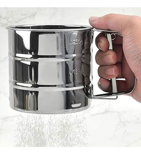 Polvilhador Inox Luxo Peneirar Caneca Farinha Com Gatilho 1