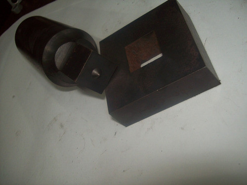 Punzones De Corte Trebol Macho Y Hembra. Cola De 40. 1