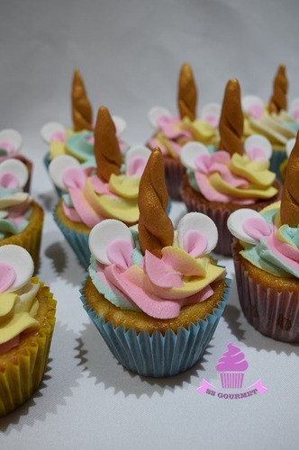Mesa Dulce Unicornio 30 Personas Torta Cupcakes Cakepops Más 0
