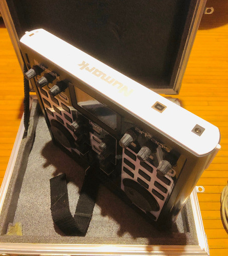 Controlador Arkaos Numark Nuvj, Dispara Imágenes Y Clips 1