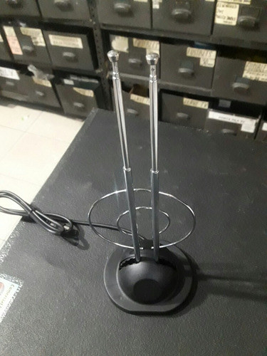 Antena Tv Con Base - Canales De Aire Con Adaptador Pin Fino 1