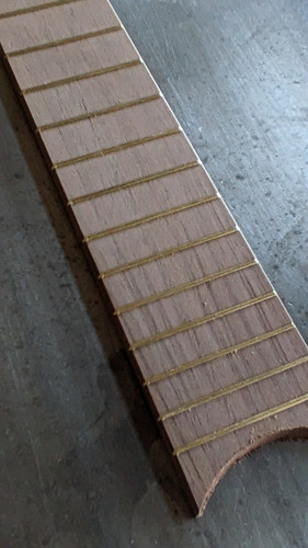 Diapason Nogal Entrastado + Clavijeros + Cuerdas + Cejillas 1