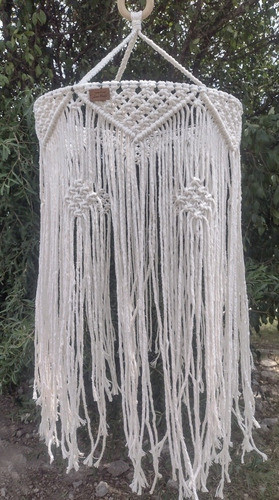 Lámpara O Pantalla En Macramé. 0