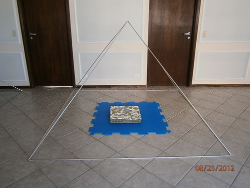 Piramide Meditação Projeção Astral Terapia 1,0m Alumínio 1