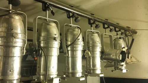 Focos,tacho,par 36, Con Lampara Ar111 , 0