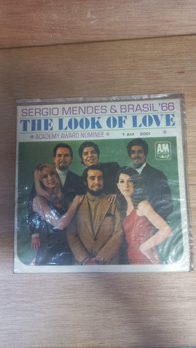 Compacto Vinil Sergio Mendes & Brasil 66 The Look Of Love 0