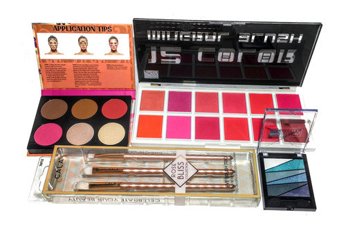 Combo Paleta De Rubores Y 3 Brochas 0