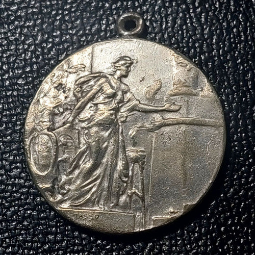 Medalla Al Doctor Belisario Roldán Año 1910 - 32mm  - 759 0