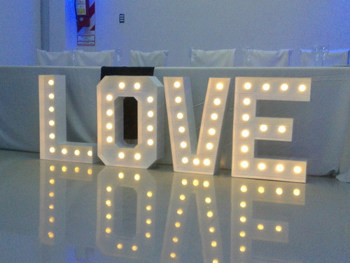 Letras Corporeas Luminosas Sin Cables 70cm  Alqxletra= 0