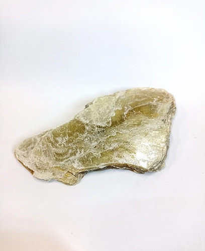 Mica Amarilla Con Turmalina Verde - Ixtlan Minerales 1