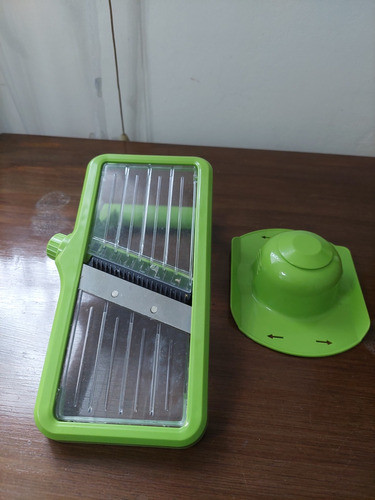 Mandolina, Rebanadora Ajustable. 24×13×8cm. Poco Uso 1