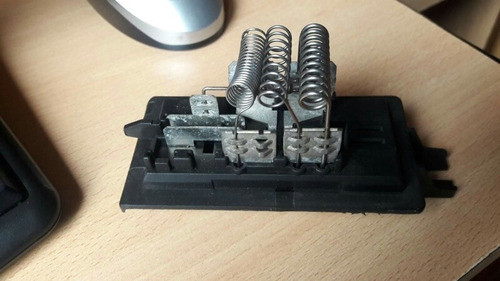 Resistencia Twingo Lea Descripcion 1