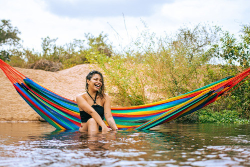 Rede De Dormir Descanso Nylon Malha Amazona Estilo Arco Iris 1