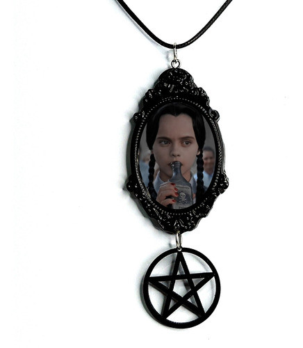Seja Como A Wandinha Com O Lindo Camafeu Pentagrama Unico 0