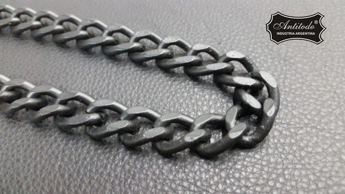 Llavero Cadena Antitodo Negro. 1