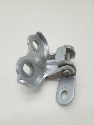 Dobradiça Porta Traseira Direita Chevrolet Onix 2022 1.0 1