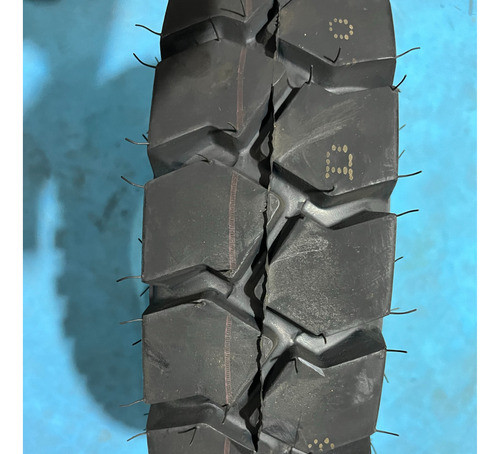 Pneu 500.8 Radial C/ Carcaça De Aço Empilhadeira Advance Top 1